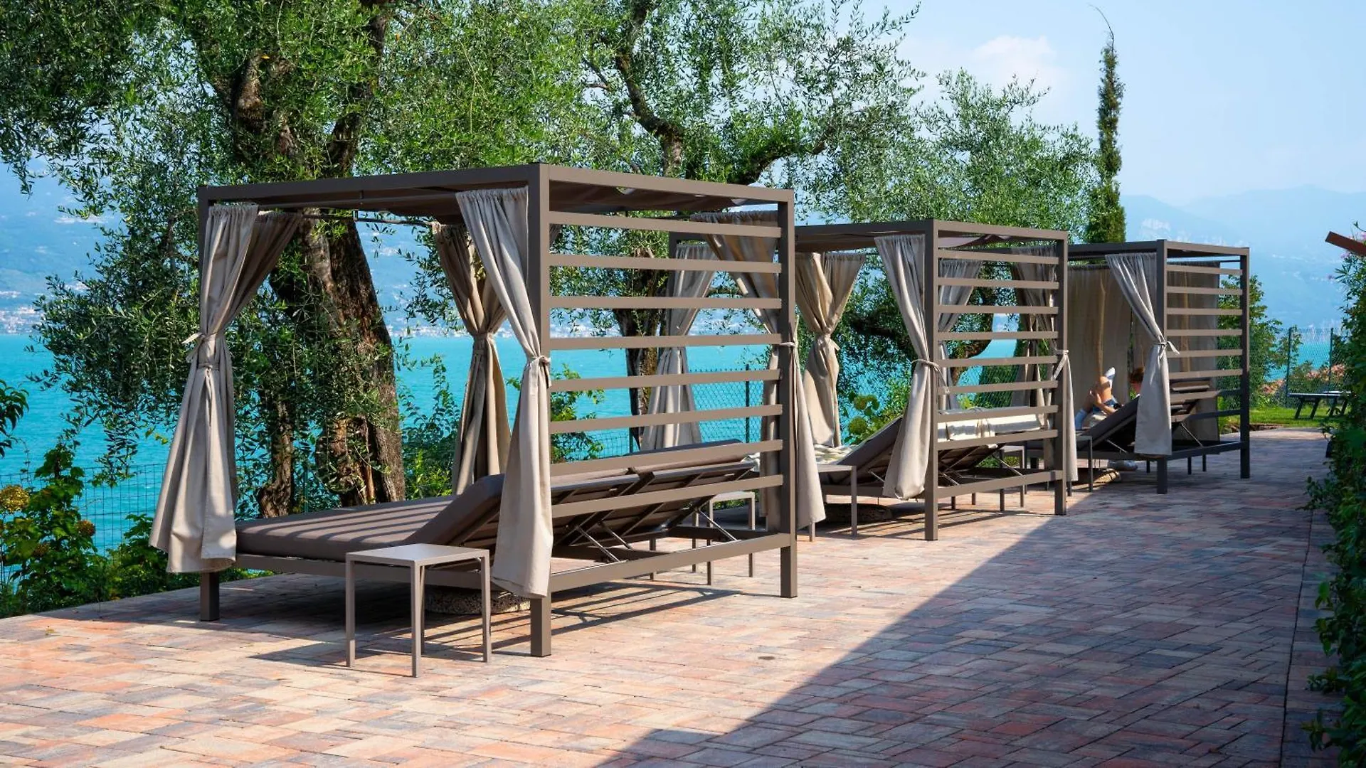 Sky View Garda Lake By Hotel Galvani Torri Del Benaco 4*,  Italy