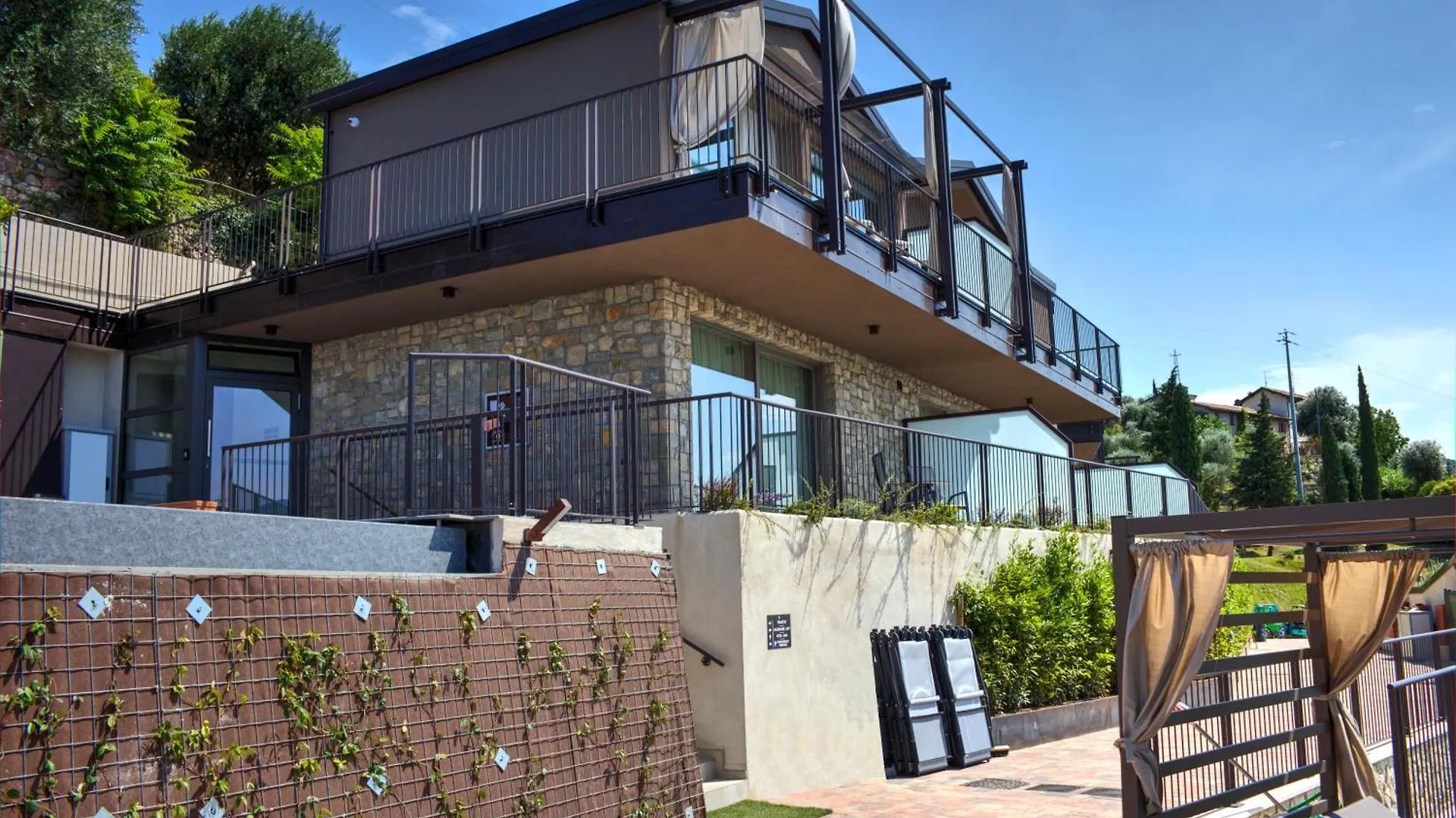 Sky View Garda Lake By Hotel Galvani Torri Del Benaco Italy