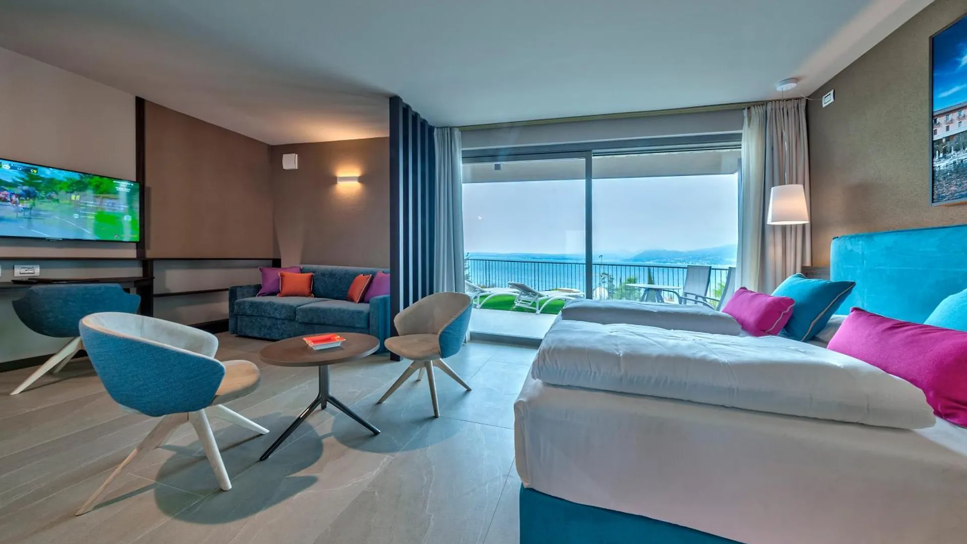 ****  Sky View Garda Lake By Hotel Galvani Torri Del Benaco Italy
